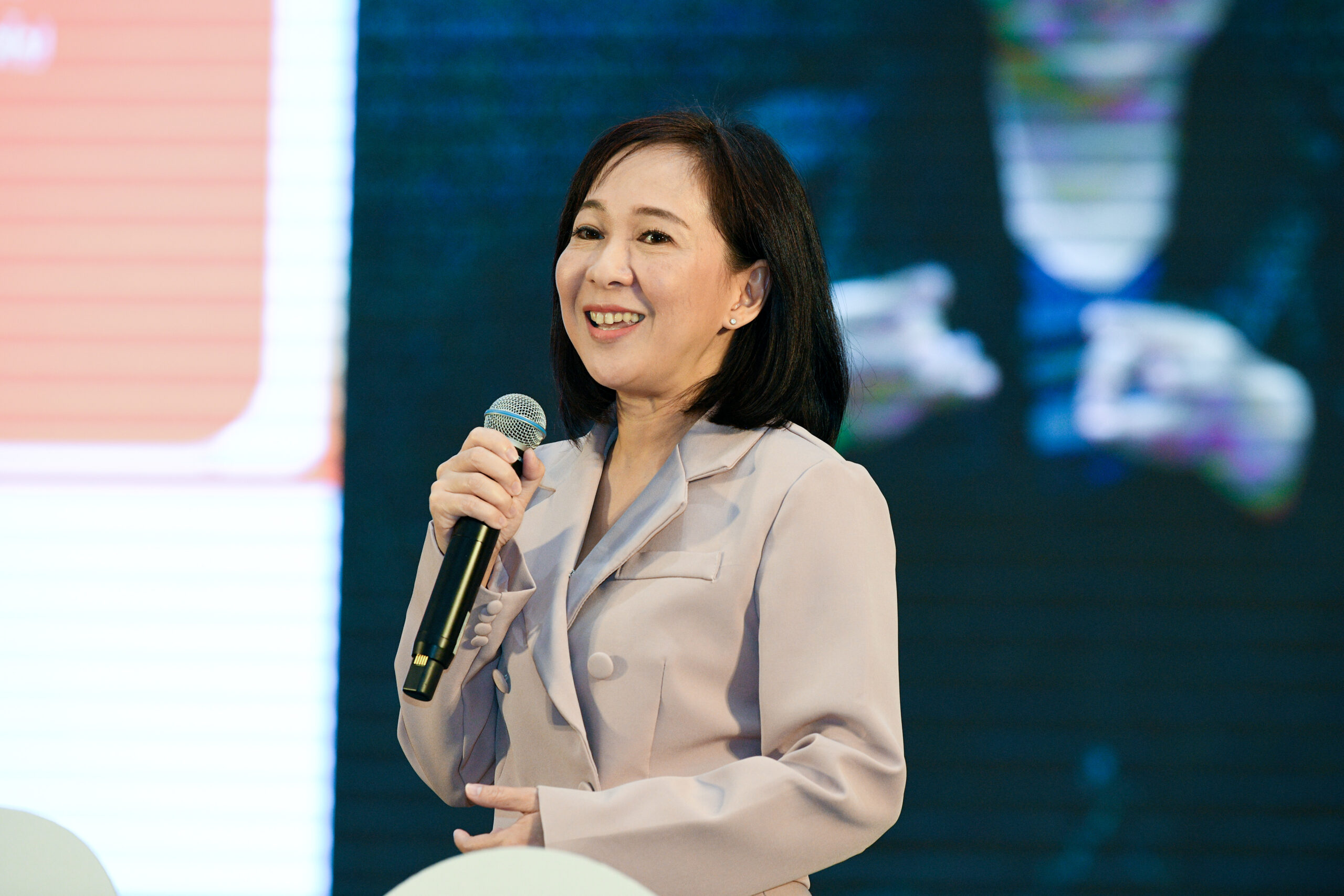 ภรณี ภู่ประเสริฐ